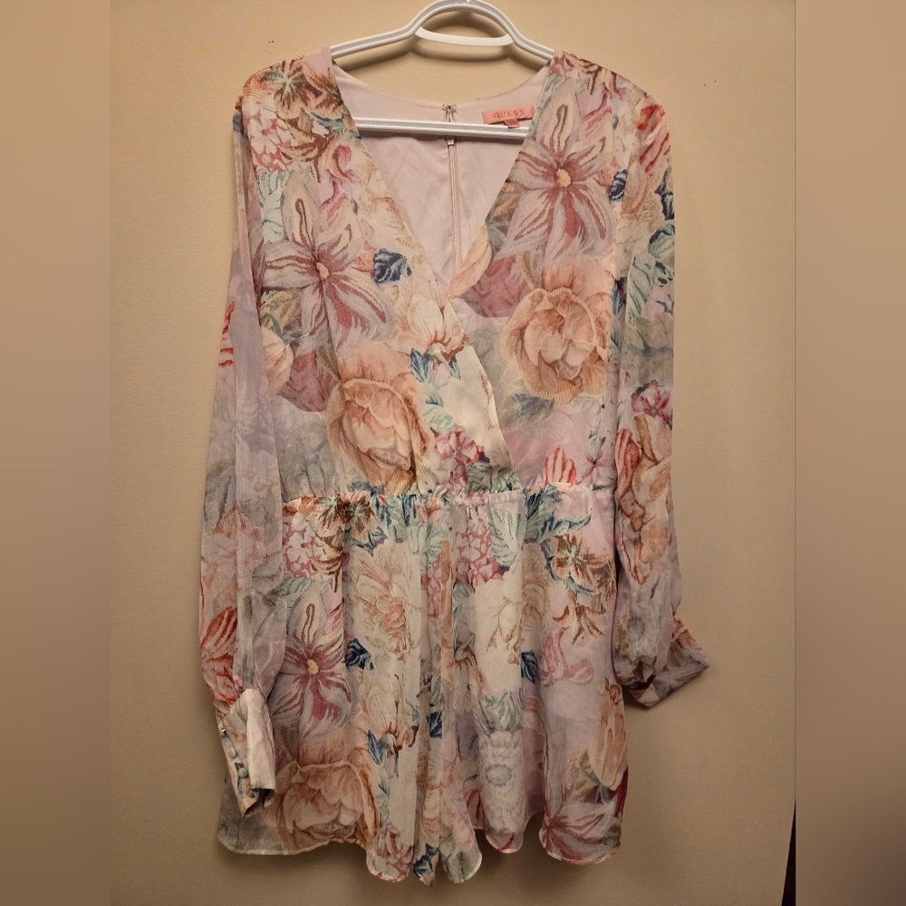 Guess Floral V-Neck Shorts Romper in Soft Pink Pastels Button Cuff Size L